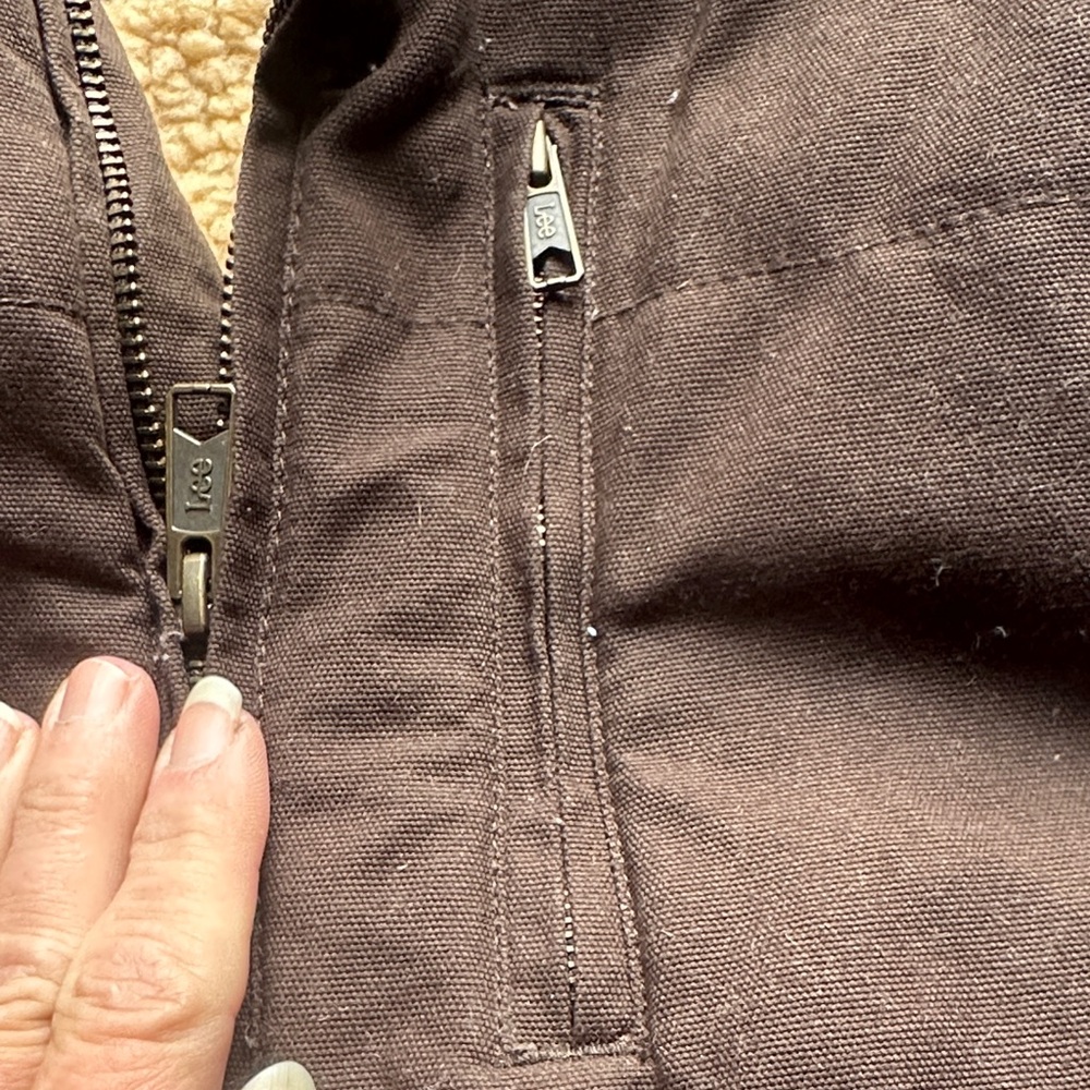 Lee Men's Chocolate Brown Fleece-Lined Vest - Picture 3 of 8